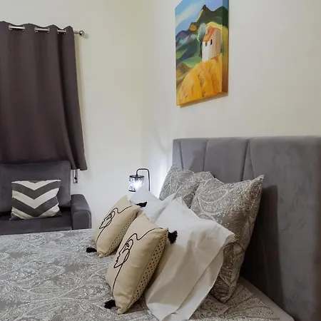 Vale A Pena - Local Bed & Breakfast