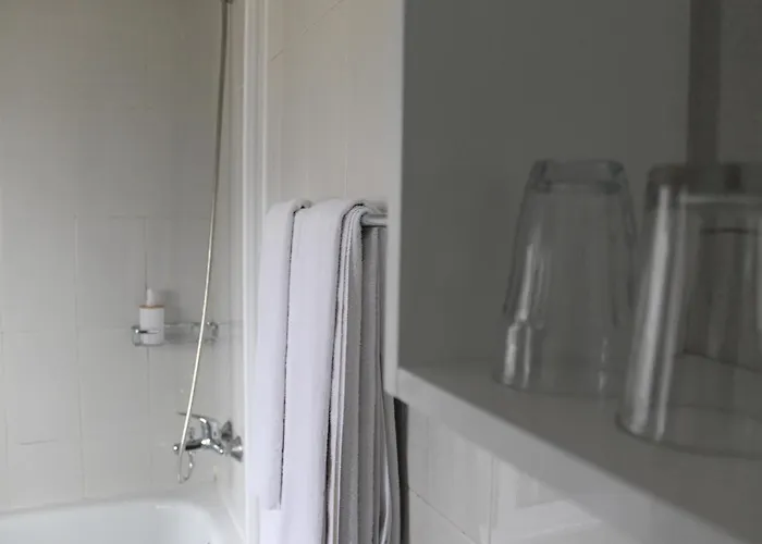 Vale A Pena - Local 3*