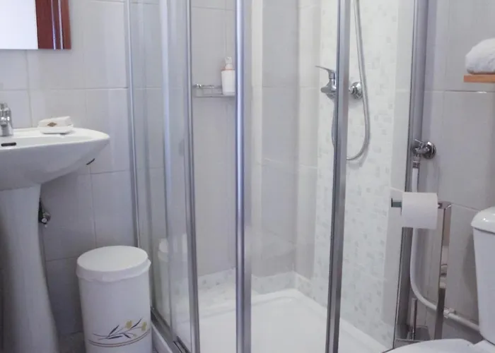 Vale A Pena - Local فندق مبيت وإفطار ترانكوسو